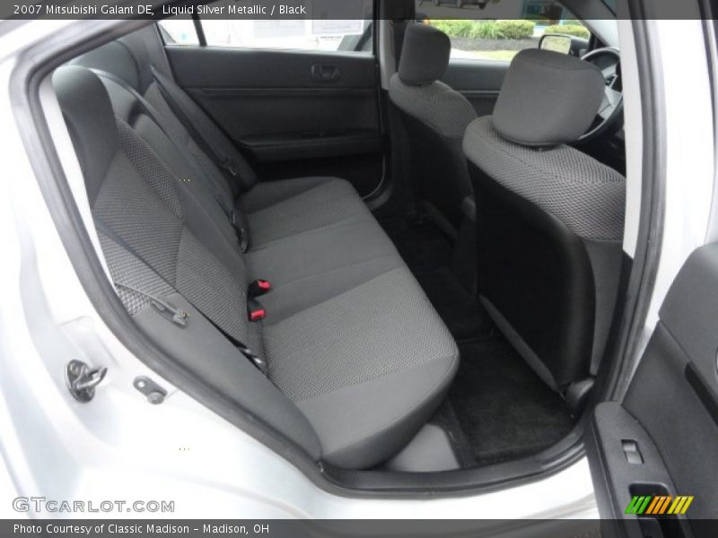 Liquid Silver Metallic / Black 2007 Mitsubishi Galant DE