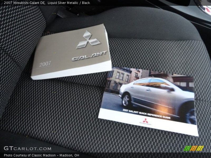 Liquid Silver Metallic / Black 2007 Mitsubishi Galant DE