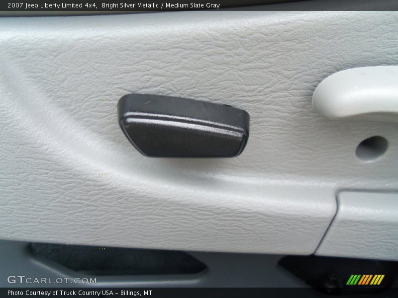Bright Silver Metallic / Medium Slate Gray 2007 Jeep Liberty Limited 4x4