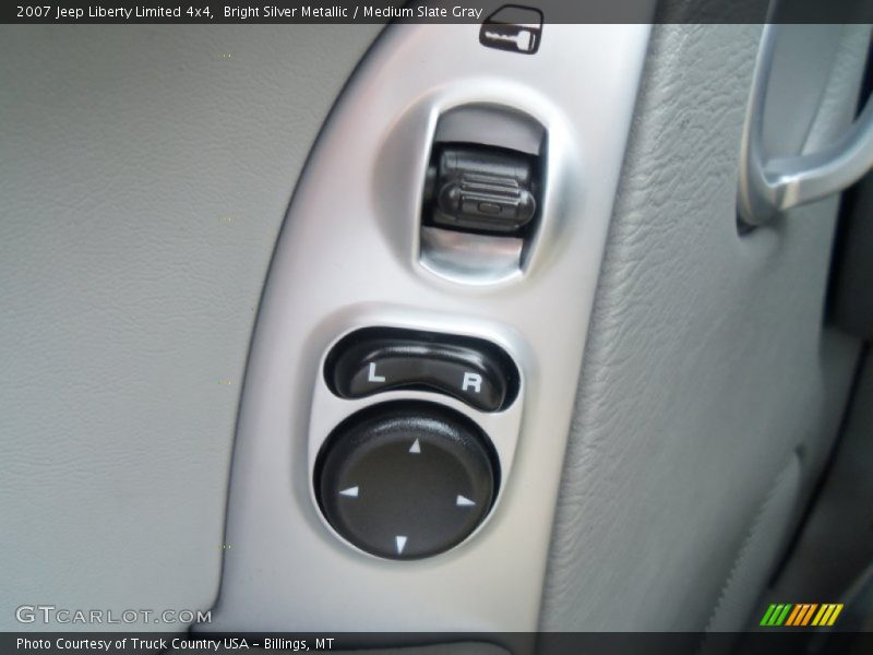 Bright Silver Metallic / Medium Slate Gray 2007 Jeep Liberty Limited 4x4