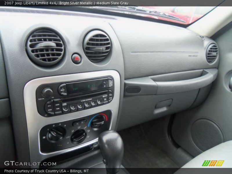 Bright Silver Metallic / Medium Slate Gray 2007 Jeep Liberty Limited 4x4