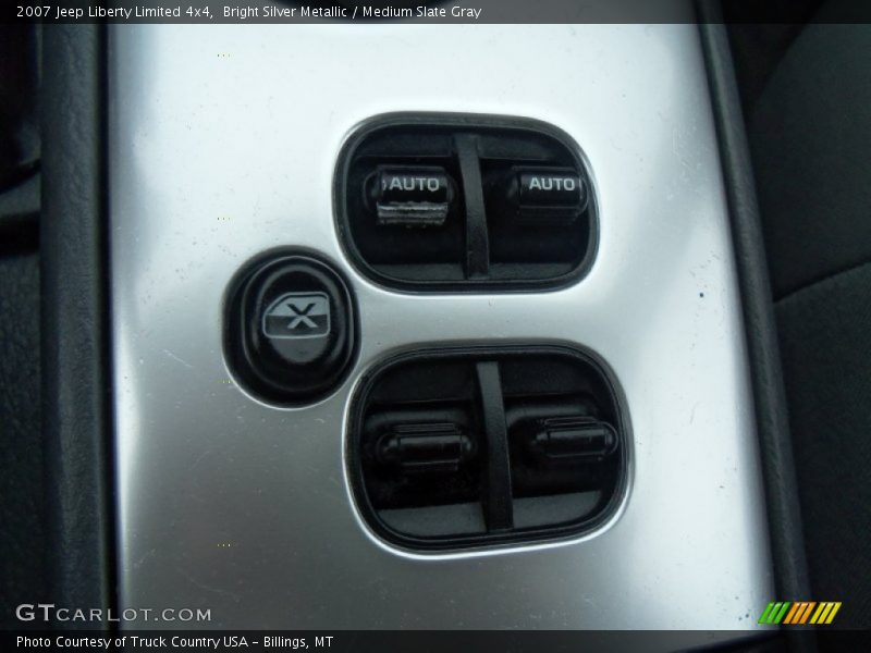 Bright Silver Metallic / Medium Slate Gray 2007 Jeep Liberty Limited 4x4