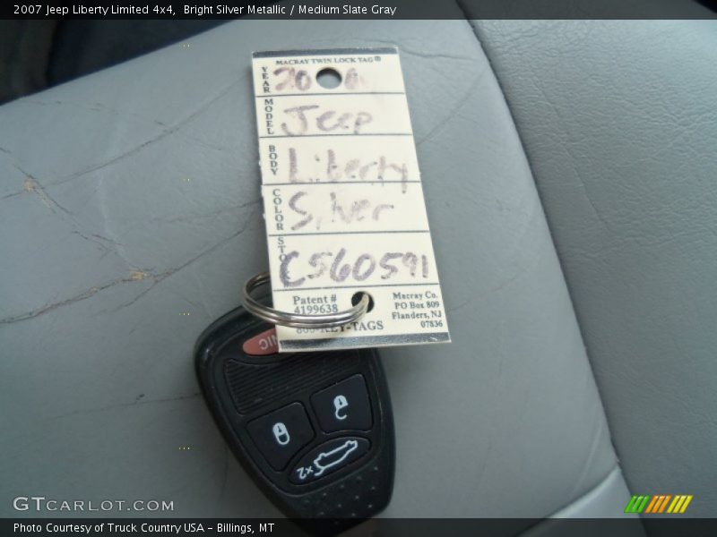 Bright Silver Metallic / Medium Slate Gray 2007 Jeep Liberty Limited 4x4