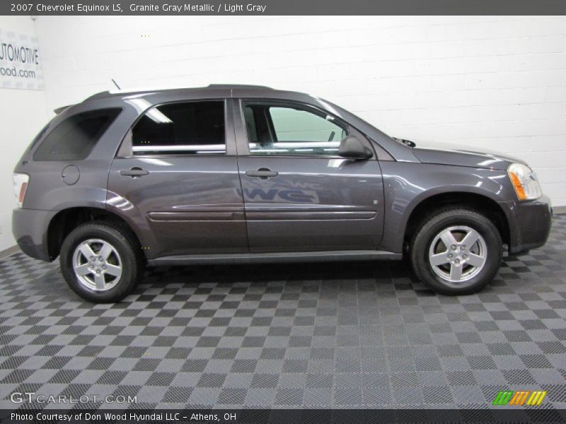 Granite Gray Metallic / Light Gray 2007 Chevrolet Equinox LS