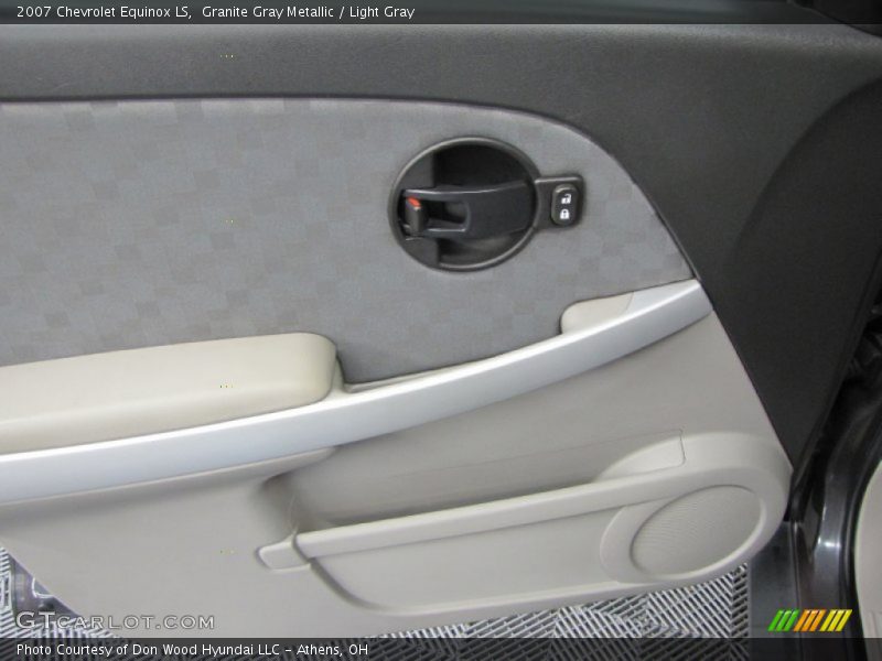 Granite Gray Metallic / Light Gray 2007 Chevrolet Equinox LS