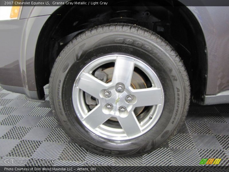 Granite Gray Metallic / Light Gray 2007 Chevrolet Equinox LS