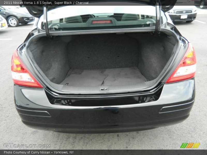 Super Black / Charcoal 2011 Nissan Versa 1.8 S Sedan