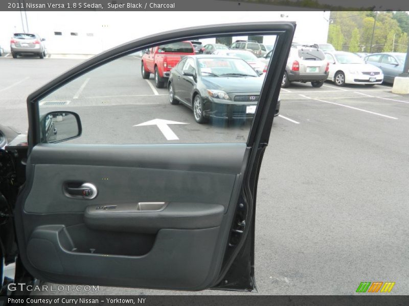 Super Black / Charcoal 2011 Nissan Versa 1.8 S Sedan