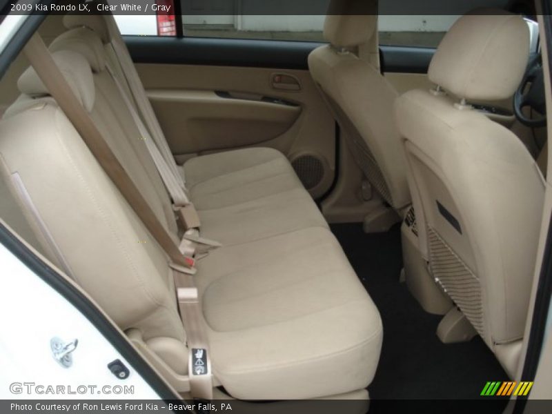 Clear White / Gray 2009 Kia Rondo LX