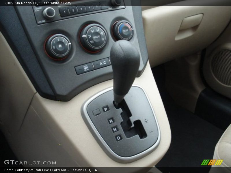 Clear White / Gray 2009 Kia Rondo LX