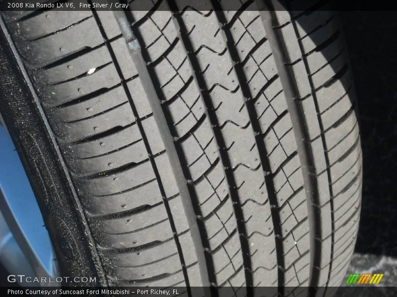 Fine Silver / Gray 2008 Kia Rondo LX V6