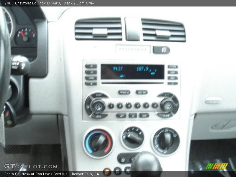 Black / Light Gray 2005 Chevrolet Equinox LT AWD
