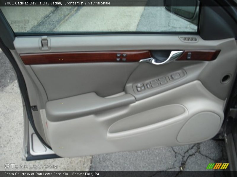 Bronzemist / Neutral Shale 2001 Cadillac DeVille DTS Sedan