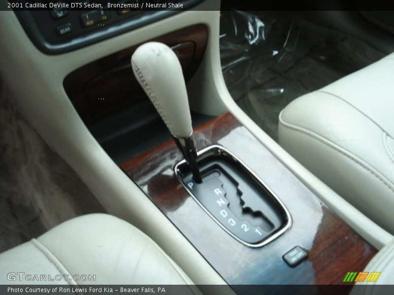 Bronzemist / Neutral Shale 2001 Cadillac DeVille DTS Sedan
