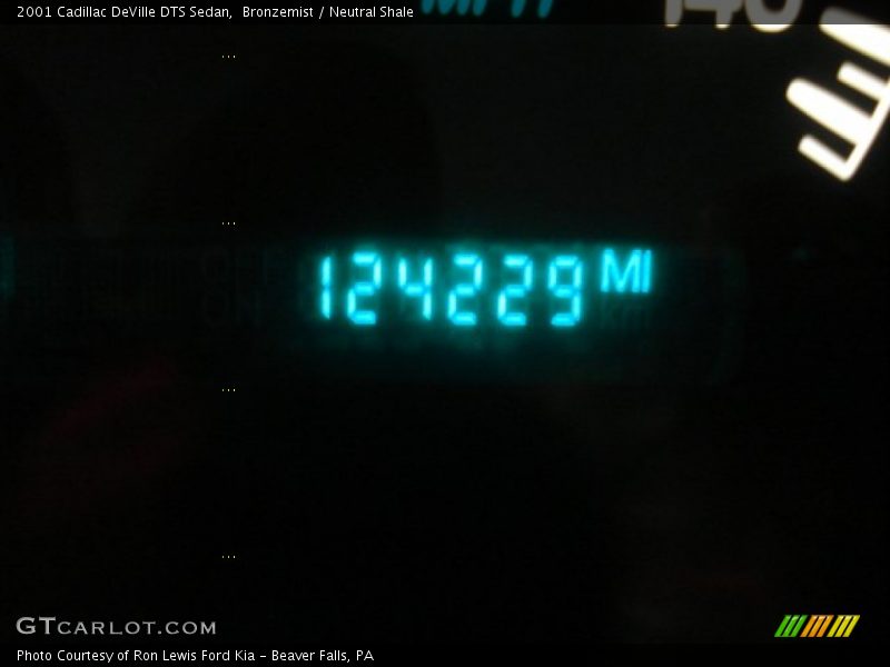 Bronzemist / Neutral Shale 2001 Cadillac DeVille DTS Sedan