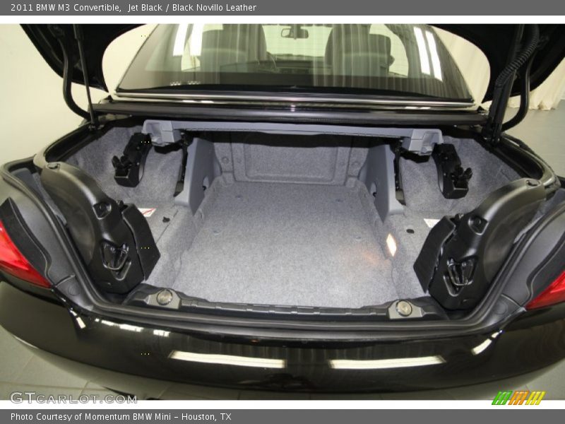  2011 M3 Convertible Trunk