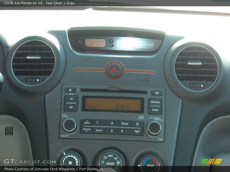 Fine Silver / Gray 2008 Kia Rondo LX V6