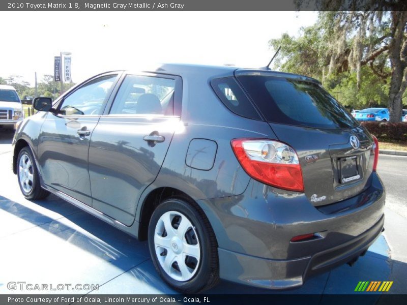 Magnetic Gray Metallic / Ash Gray 2010 Toyota Matrix 1.8