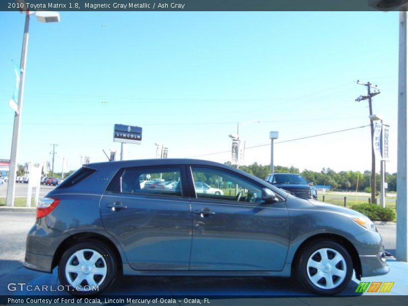 Magnetic Gray Metallic / Ash Gray 2010 Toyota Matrix 1.8