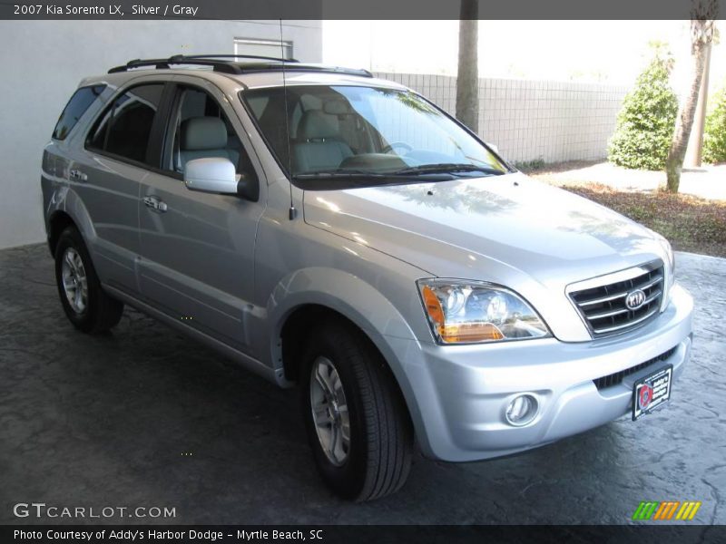 Silver / Gray 2007 Kia Sorento LX