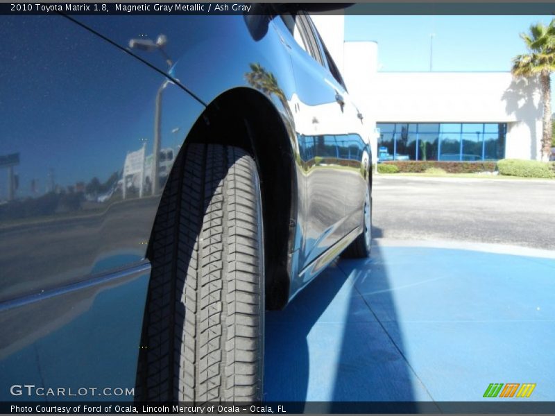 Magnetic Gray Metallic / Ash Gray 2010 Toyota Matrix 1.8