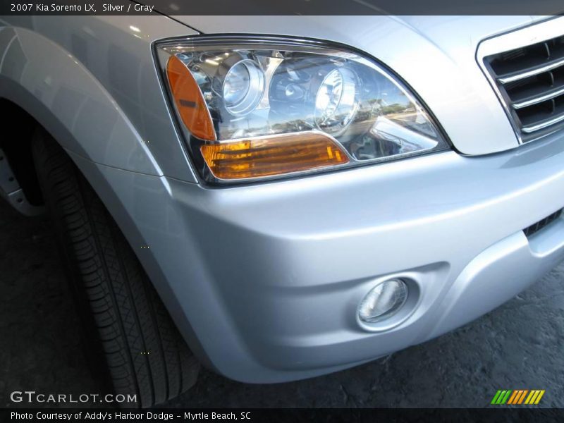 Silver / Gray 2007 Kia Sorento LX