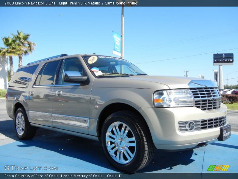 Light French Silk Metallic / Camel/Sand Piping 2008 Lincoln Navigator L Elite