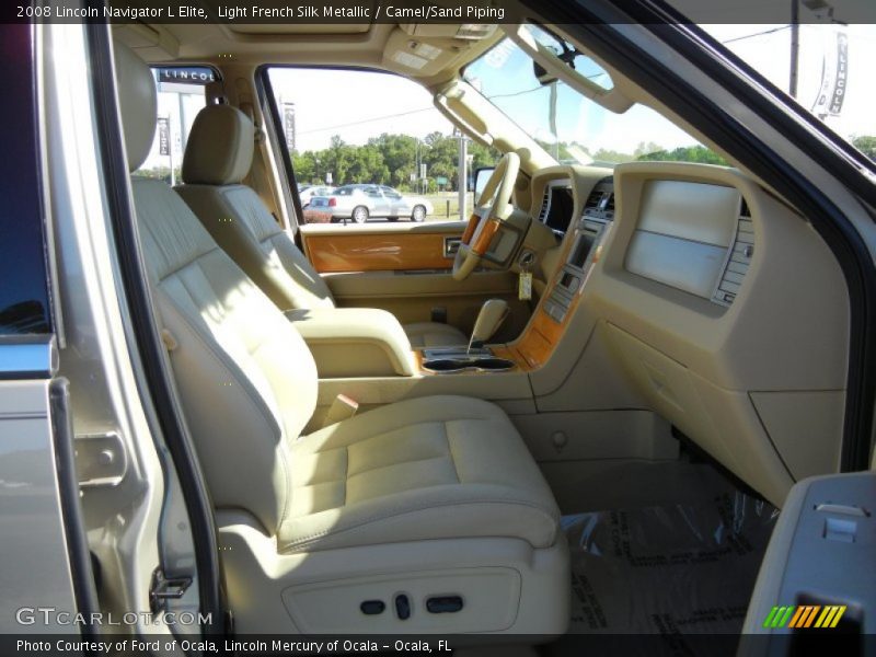 Light French Silk Metallic / Camel/Sand Piping 2008 Lincoln Navigator L Elite