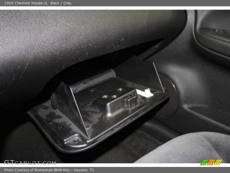 Black / Gray 2009 Chevrolet Impala LS