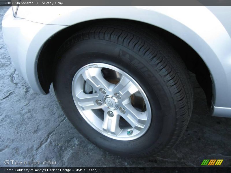 Silver / Gray 2007 Kia Sorento LX