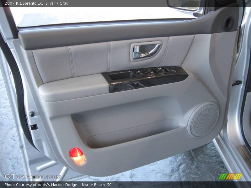 Silver / Gray 2007 Kia Sorento LX