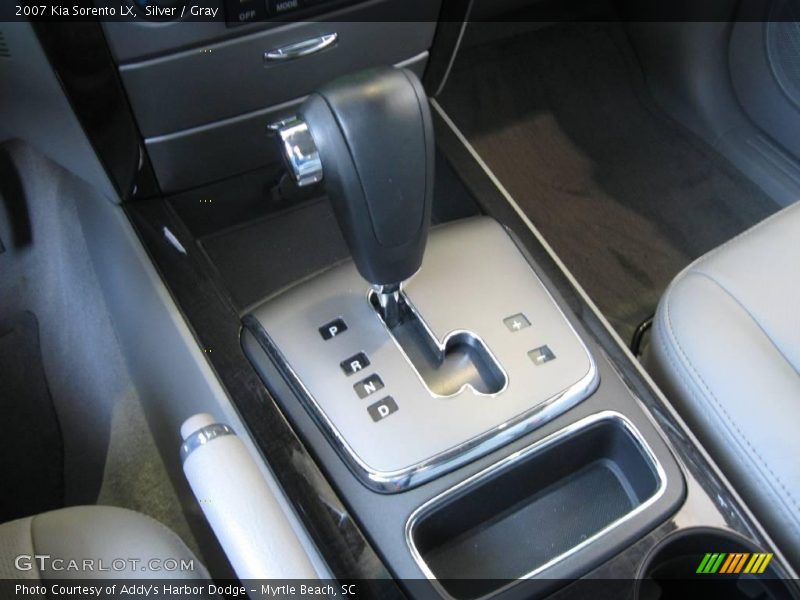 Silver / Gray 2007 Kia Sorento LX