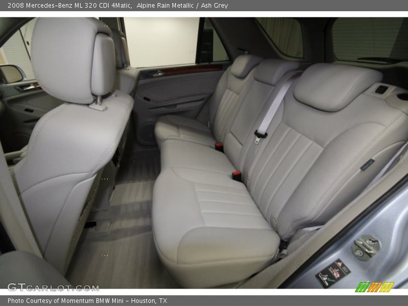 Rear Seat of 2008 ML 320 CDI 4Matic