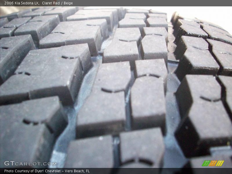 Claret Red / Beige 2006 Kia Sedona LX