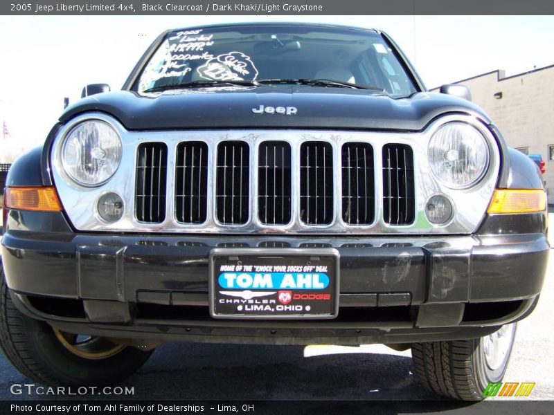 Black Clearcoat / Dark Khaki/Light Graystone 2005 Jeep Liberty Limited 4x4
