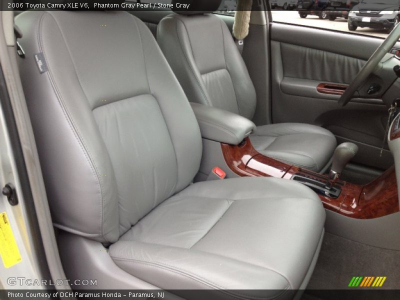 Phantom Gray Pearl / Stone Gray 2006 Toyota Camry XLE V6