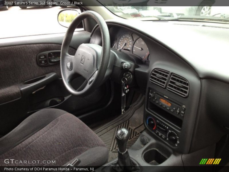 Green / Black 2002 Saturn S Series SL2 Sedan