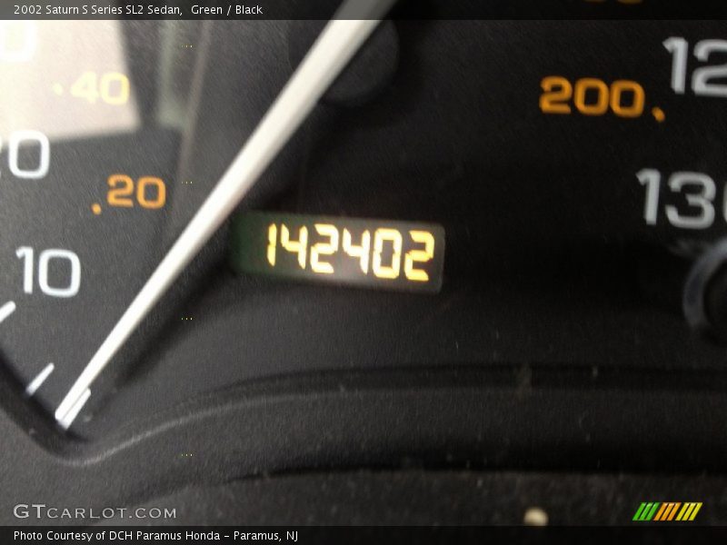 Green / Black 2002 Saturn S Series SL2 Sedan