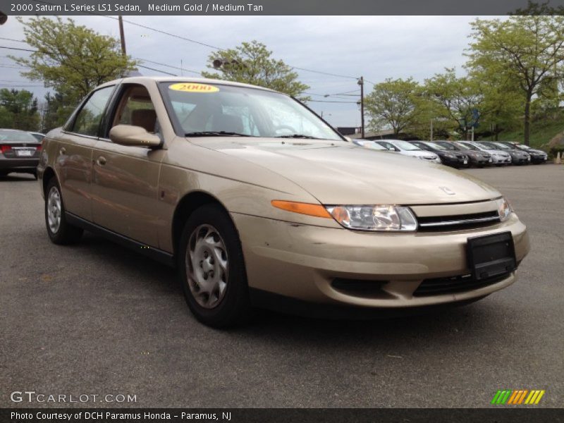 Medium Gold / Medium Tan 2000 Saturn L Series LS1 Sedan
