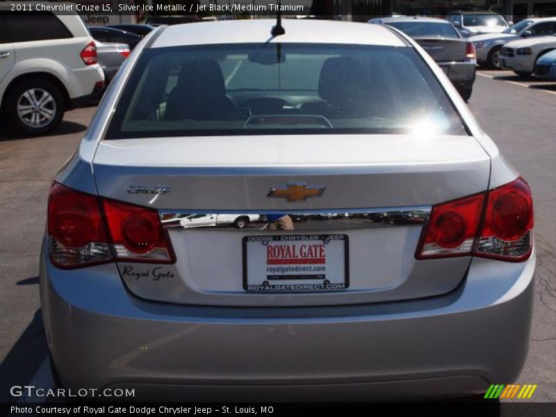 Silver Ice Metallic / Jet Black/Medium Titanium 2011 Chevrolet Cruze LS