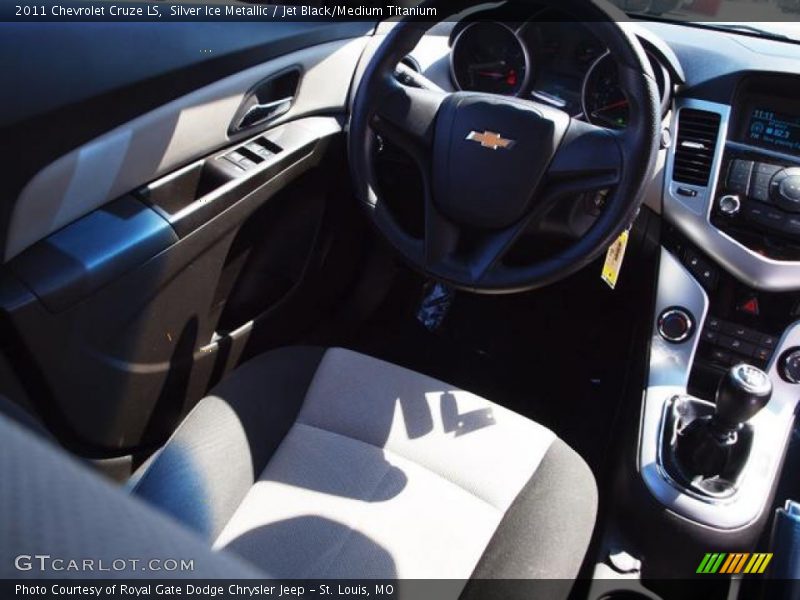 Silver Ice Metallic / Jet Black/Medium Titanium 2011 Chevrolet Cruze LS