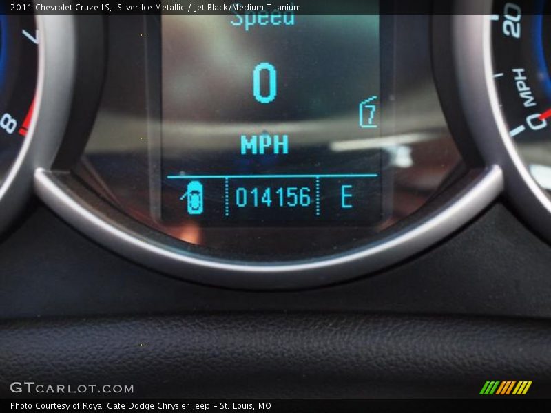 Silver Ice Metallic / Jet Black/Medium Titanium 2011 Chevrolet Cruze LS