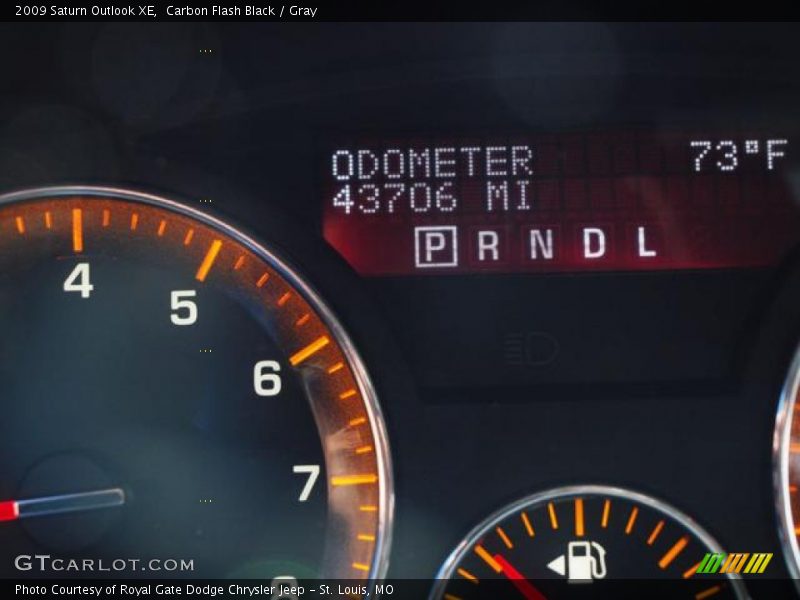 Carbon Flash Black / Gray 2009 Saturn Outlook XE
