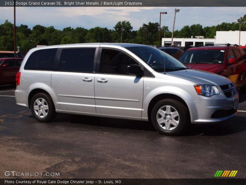 Bright Silver Metallic / Black/Light Graystone 2012 Dodge Grand Caravan SE
