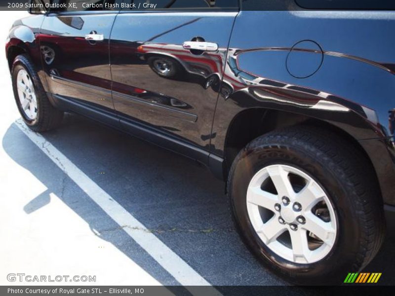 Carbon Flash Black / Gray 2009 Saturn Outlook XE
