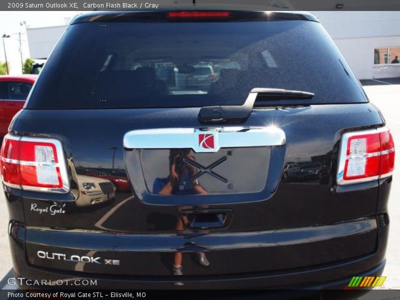 Carbon Flash Black / Gray 2009 Saturn Outlook XE