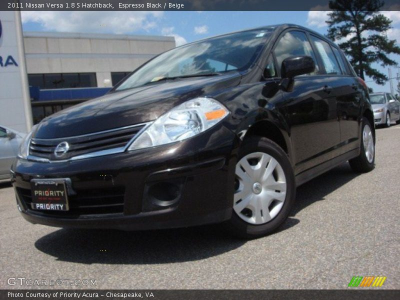 Espresso Black / Beige 2011 Nissan Versa 1.8 S Hatchback