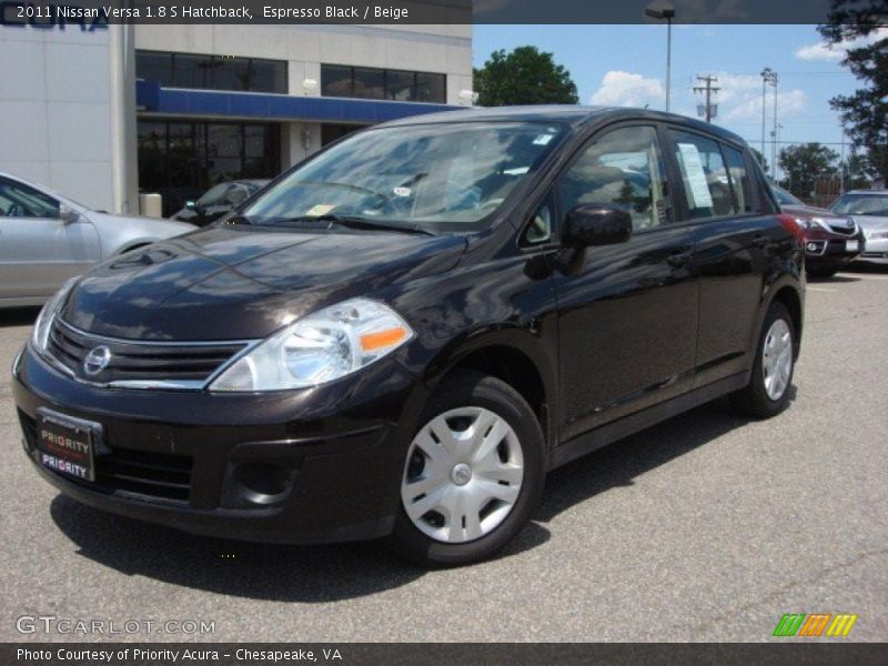 Espresso Black / Beige 2011 Nissan Versa 1.8 S Hatchback