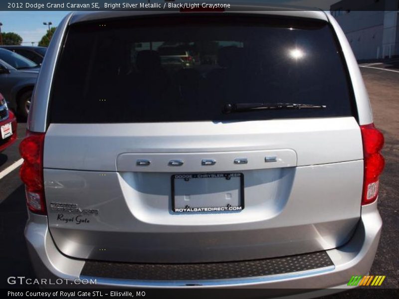 Bright Silver Metallic / Black/Light Graystone 2012 Dodge Grand Caravan SE