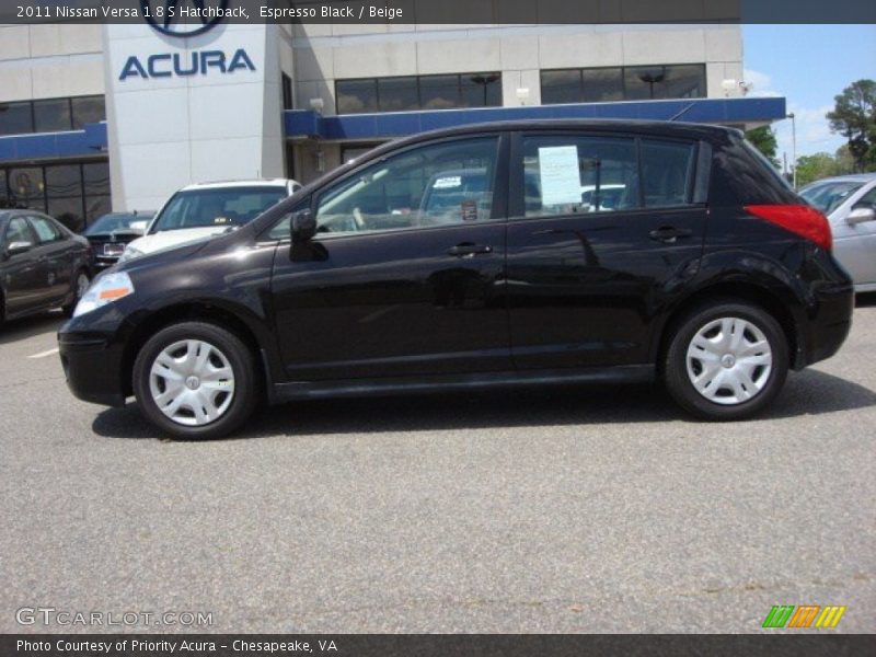 Espresso Black / Beige 2011 Nissan Versa 1.8 S Hatchback